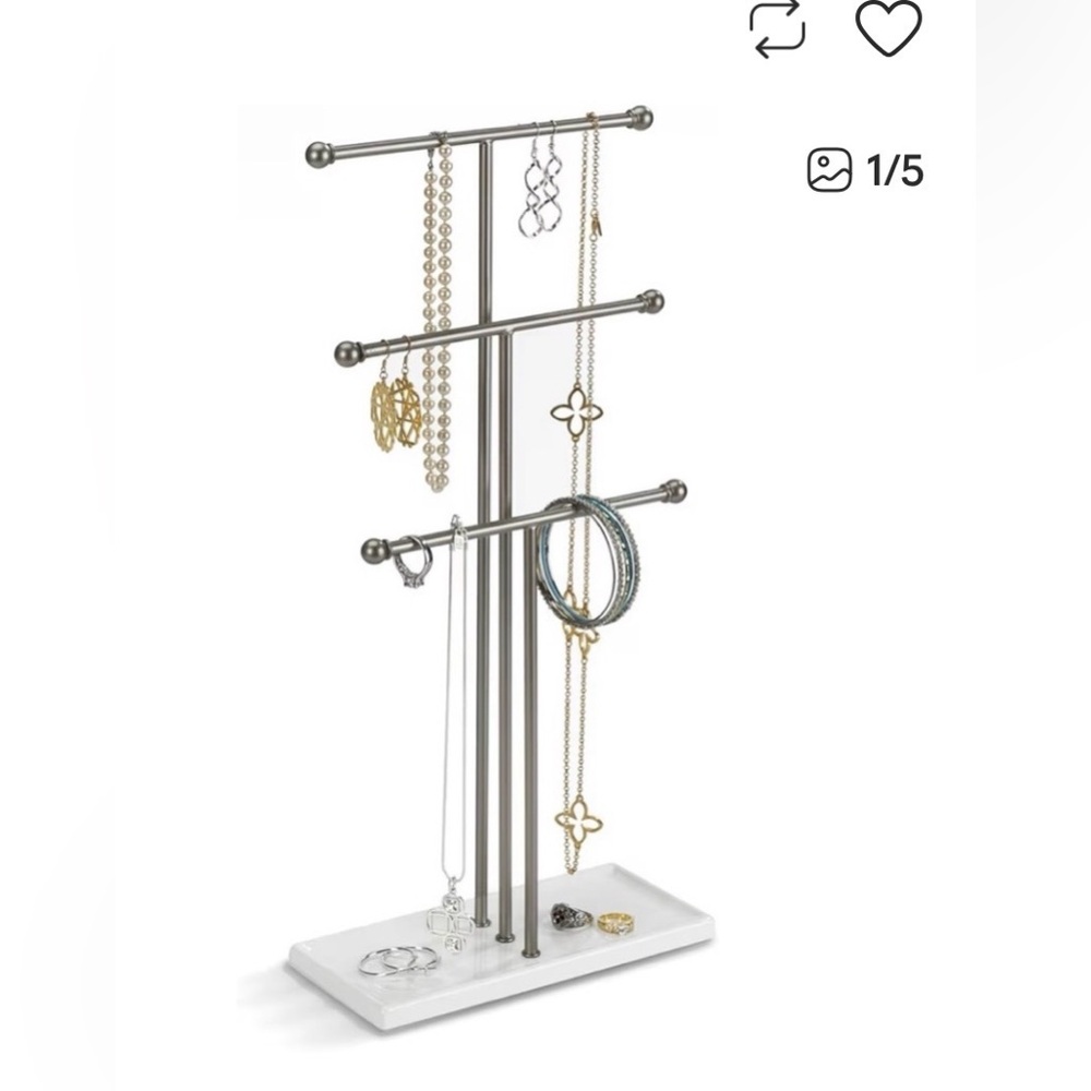SILVER  Jewelry Stand